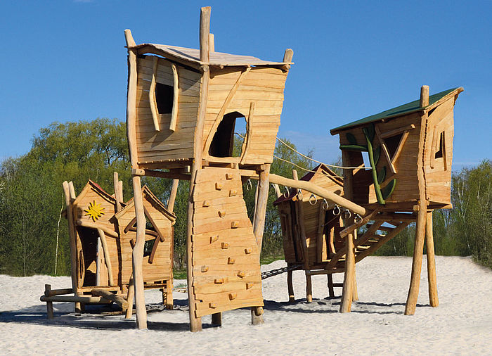 Play area Family Combination made of robinia wood