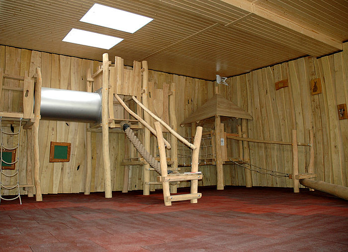 Indoor Holzspielplatz