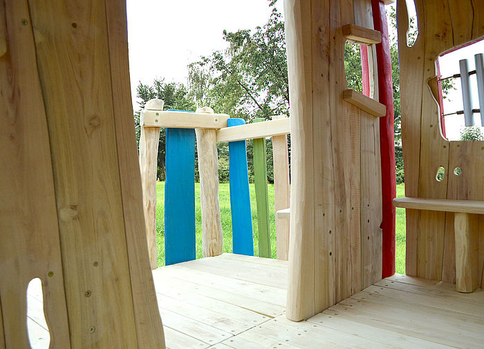 Playhouse made of wood, suitable for nursery