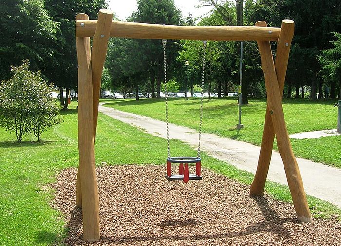 Toddler Swing made of Robinia Wood