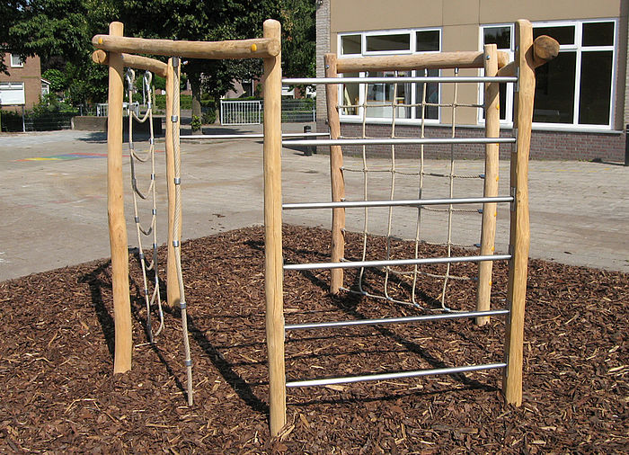 Climbing product suitable for school yards