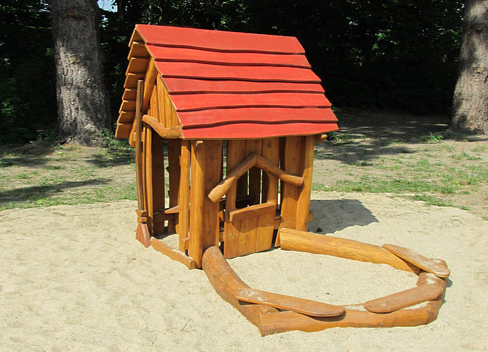 Sandkasten-Spielhaus für Kleinkinder geeignet