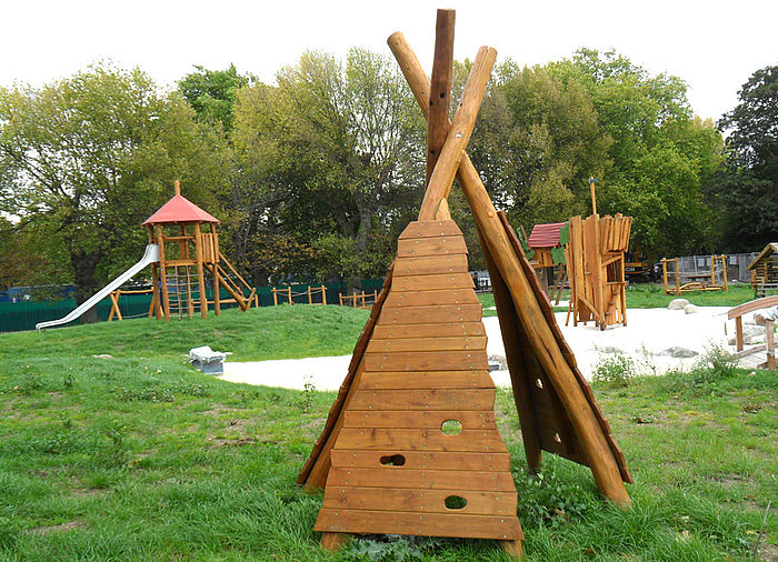 Indian Teepee made of wood – playground product
