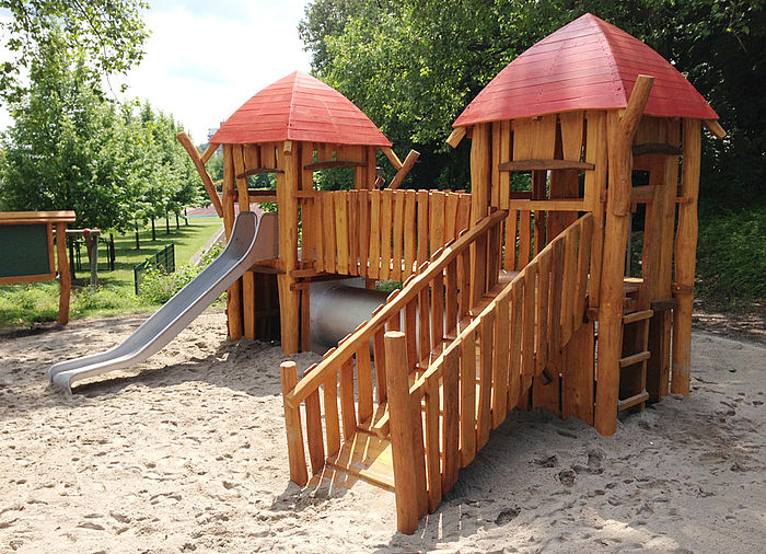 Playtower with slide – suitable for kindergarden