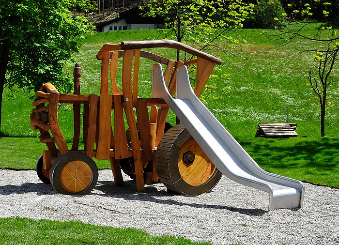Playground product – Tractor with slide