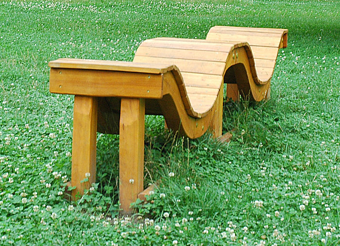 special sitting bench – wave bench